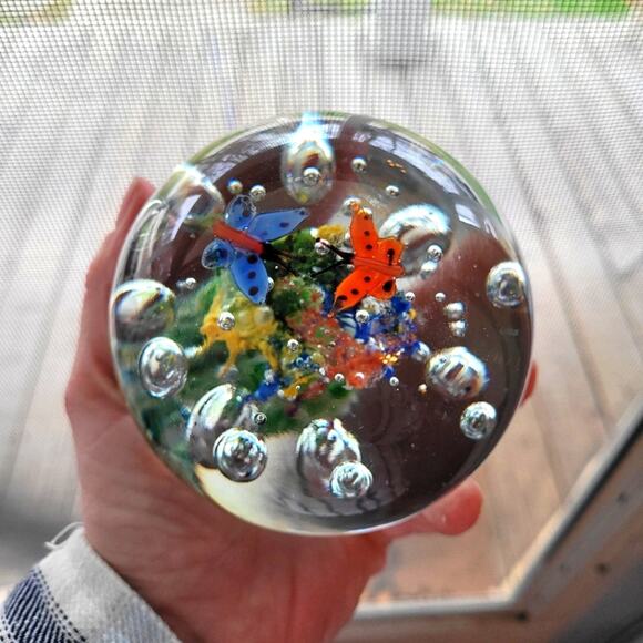 Beautiful Glass Butterfly Paperweight Abstract Art Glass Controlled Bubbles Beautiful Glass Butterfly Paperweight Abstract Art Glass Controlled Bubbles