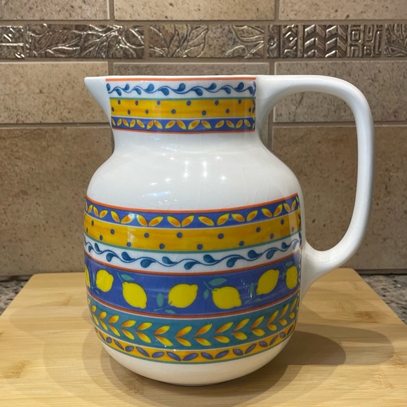 Furio Home Portugal Ceramic 64 oz Pitcher Furio Home Portugal Ceramic 64 oz Pitcher