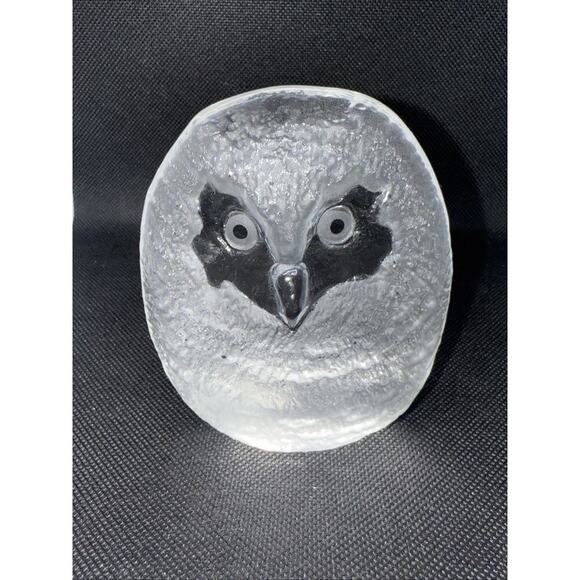 Vintage Mats Jonasson Owl Crystal Paperweight Sweden Original Sticker Signed Vintage Mats Jonasson Owl Crystal Paperweight Sweden Original Sticker Signed