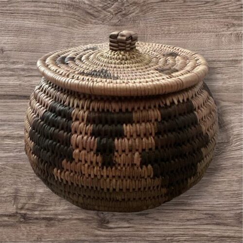 Vintage Native‎ American HANDWOVEN COIL Southwest Lidded Basket Jar OOAC