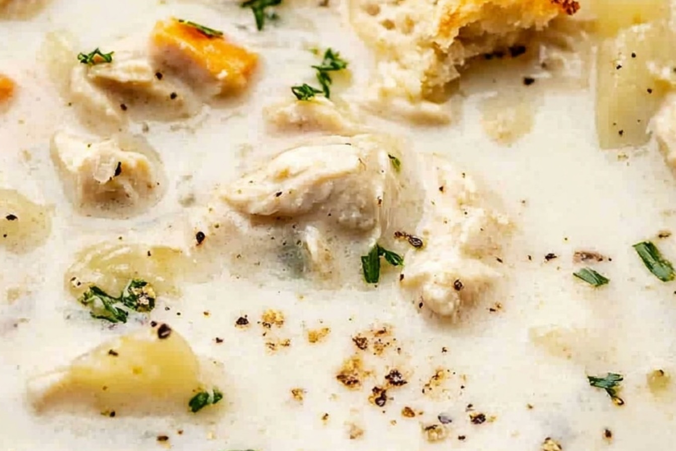 Creamy Garlic Parmesan Chicken Soup