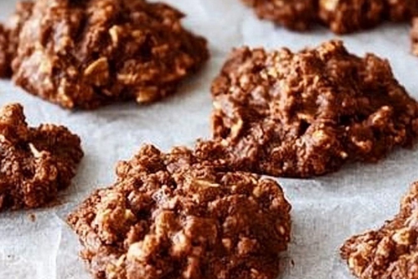 Easy No-Bake Chocolate Oatmeal Cookies