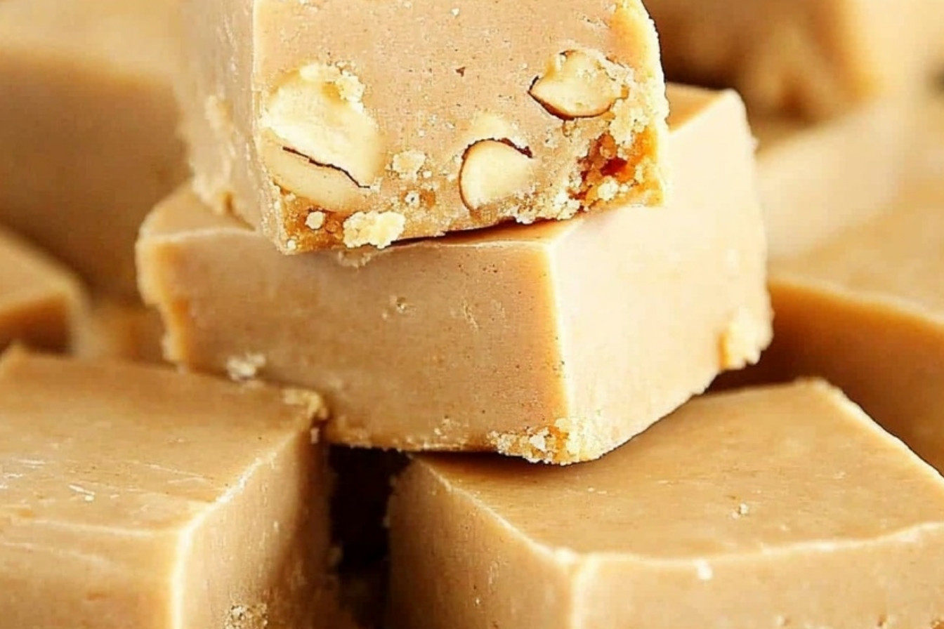 Simple Homemade Peanut Butter Fudge